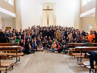 DSC 1862  3 dicembre: primo meeting di Missio Giovani Puglia : alessandrozaccaro, andreavalente, chiaradamico, cirocassone, dawinsonlicona, francescoantonica, francescosemeraro, giovannichecchinato, giovannistilla, giuliagassi, giuliomazzeo, graziacerrone, gruppi, maristellatommaso, matteoferrero, maurocamillo, micheleceleste, missiogiovani, nicocota, nicodamicis, nicolasceglia, pinaantonino, samuelebocola, sansevero, saveriopenati, sebastianograssi, valeriacamillo, vescovi