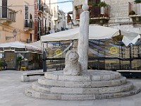 DSC 2440 : bari, monumenti