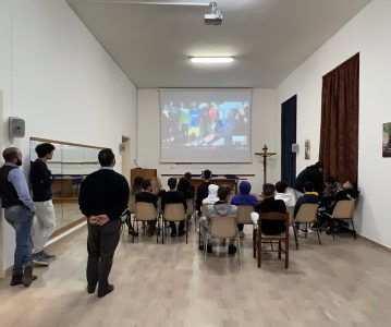 Collegamento con i giovani di Cotiakou